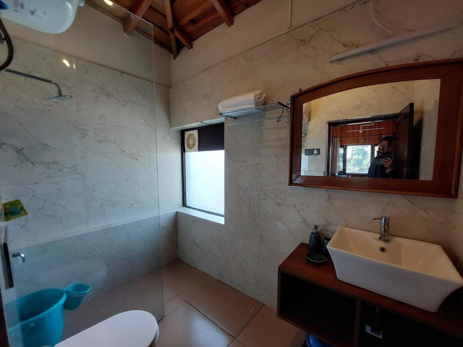 Bhīm Tāl Alinda House Naukuchiatal By The Ghaur酒店 外观 照片