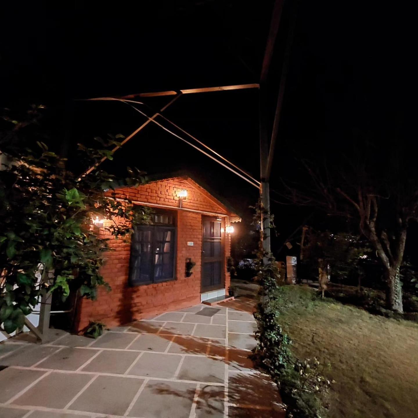 Bhīm Tāl Alinda House Naukuchiatal By The Ghaur酒店 外观 照片